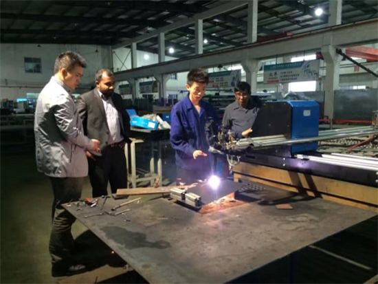 เครื่องตัดพลาสม่าคุณภาพดี cnc ราคาโรงงานในจีน